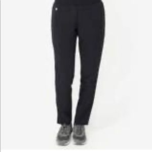 Figs skinny scrub pants